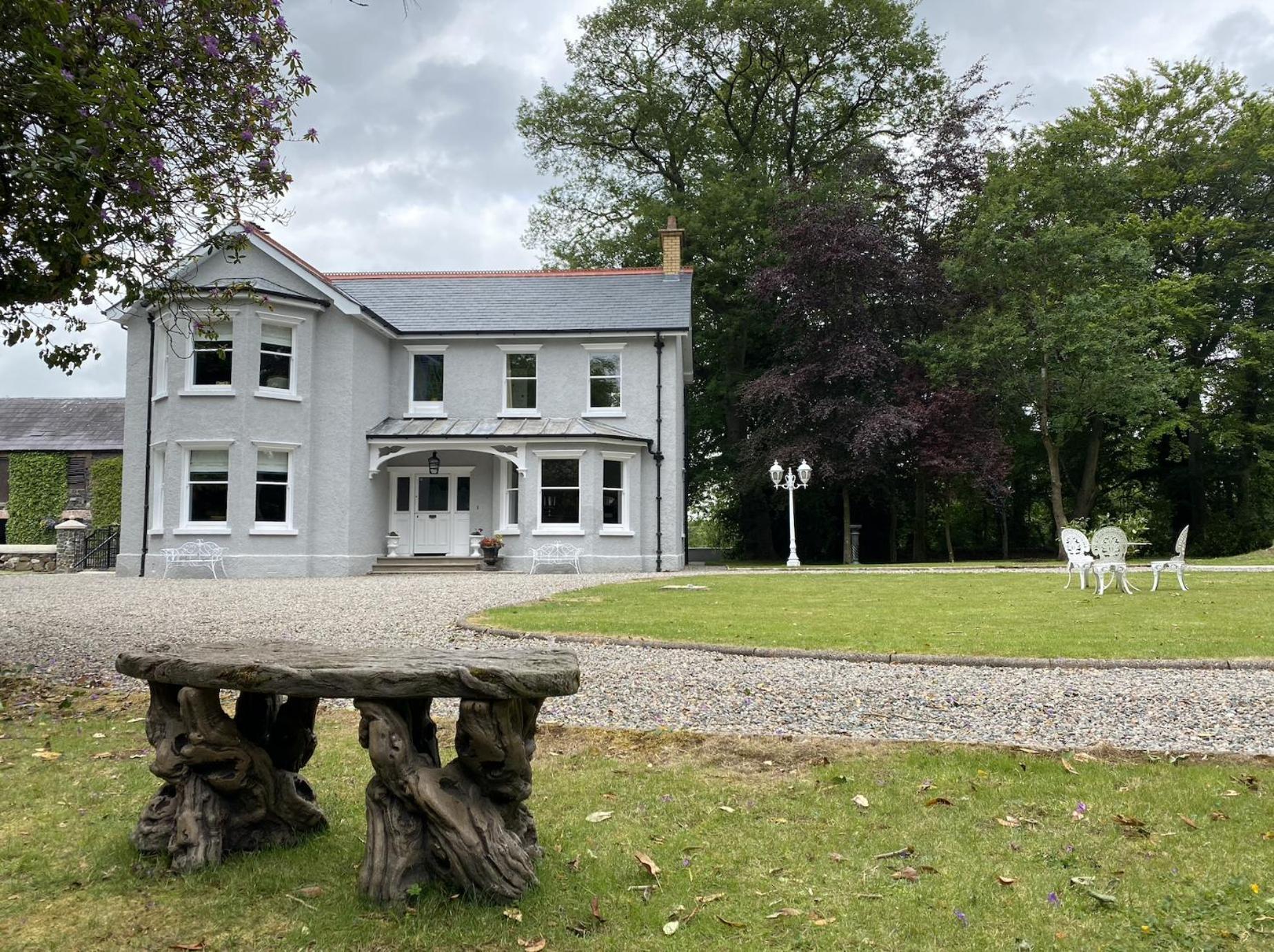 Luxury Accommodation In County Antrim With Riverside Hot Tub Kells Экстерьер фото