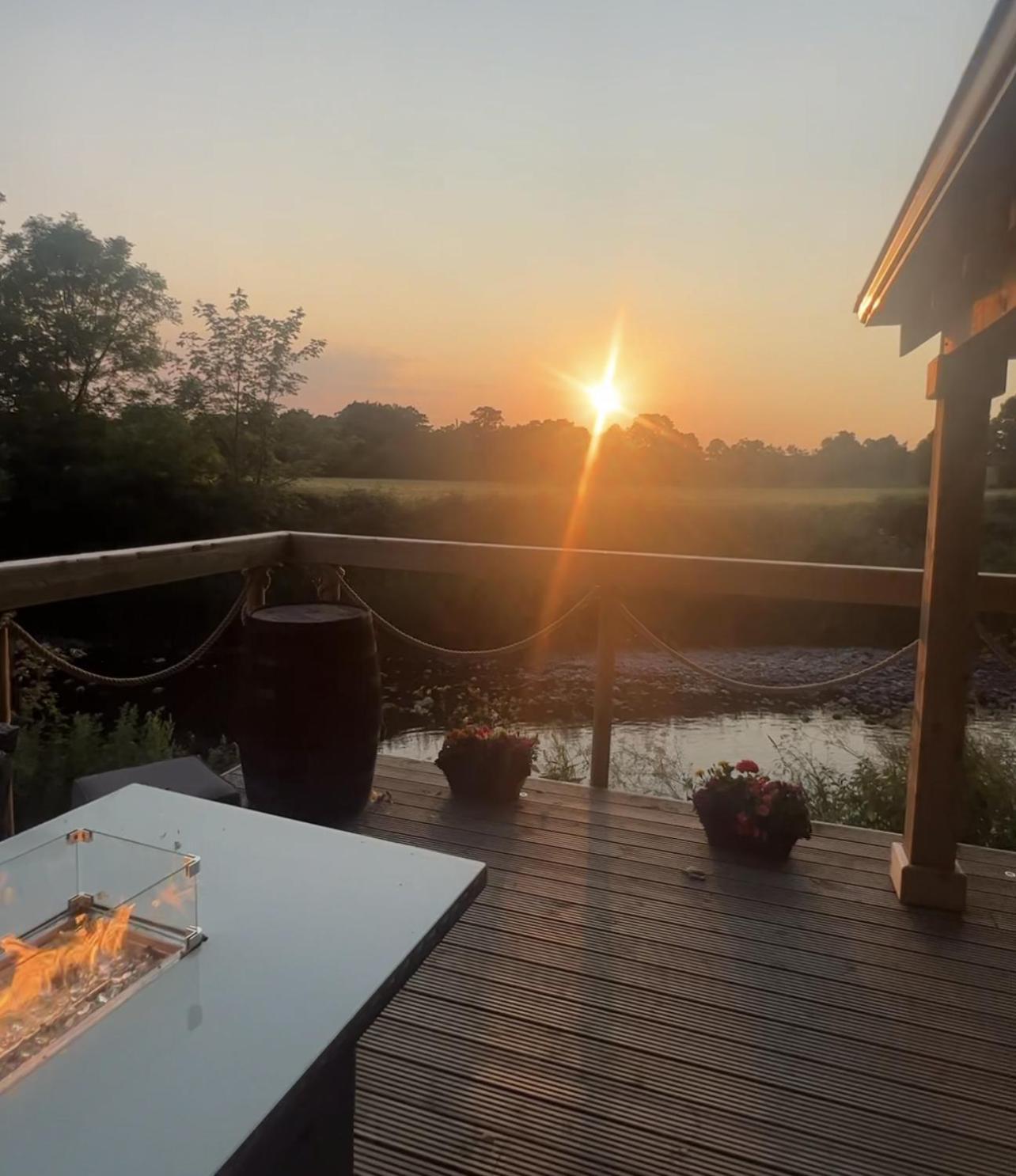 Luxury Accommodation In County Antrim With Riverside Hot Tub Kells Экстерьер фото