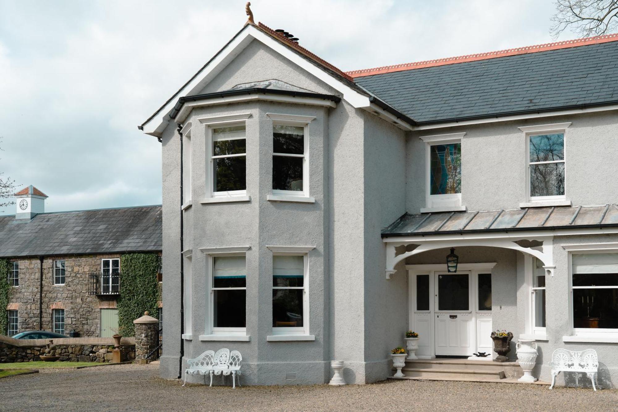 Luxury Accommodation In County Antrim With Riverside Hot Tub Kells Экстерьер фото